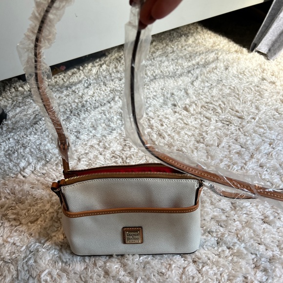 Dooney & Burke never used bag - Picture 2 of 4